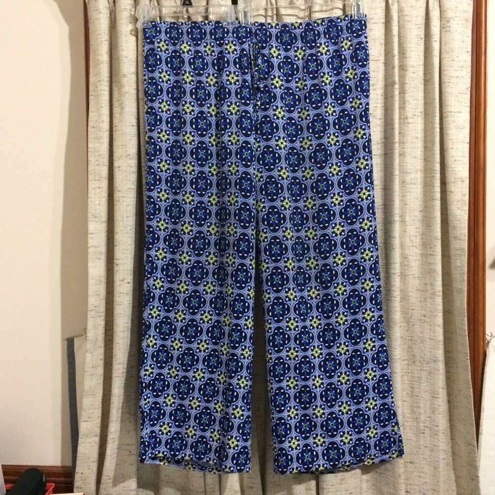 Crown & Ivy Medallion Print Palazzo Pants